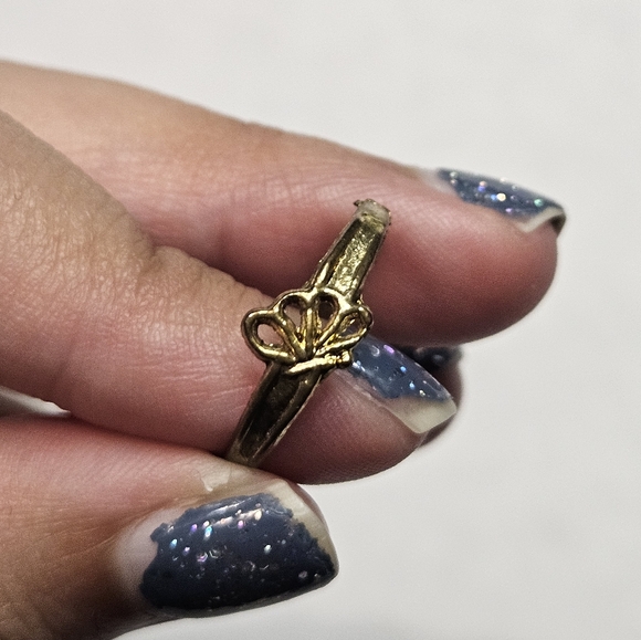 Random Assortment of Six Rings - Picture 10 of 10